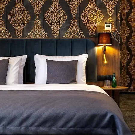 Apartmanhotel Old Market 4*