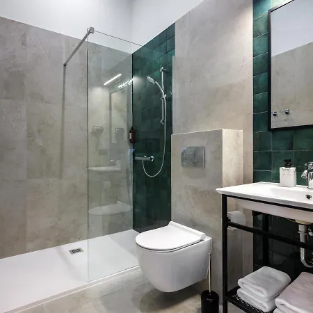 Apartmanhotel Old Market 4*