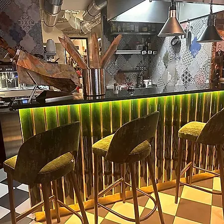Old Market 4* Краков