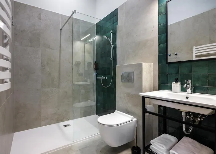 Aparthotel Old Market 4*